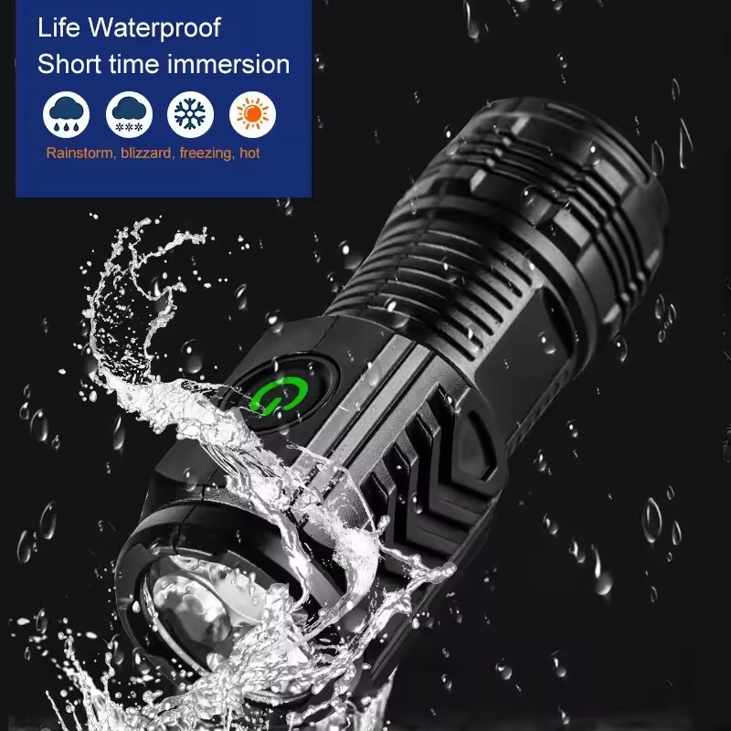 Torcia MINI LED super luminosa - Outdoor Camping And Fishing recensione e prezzo